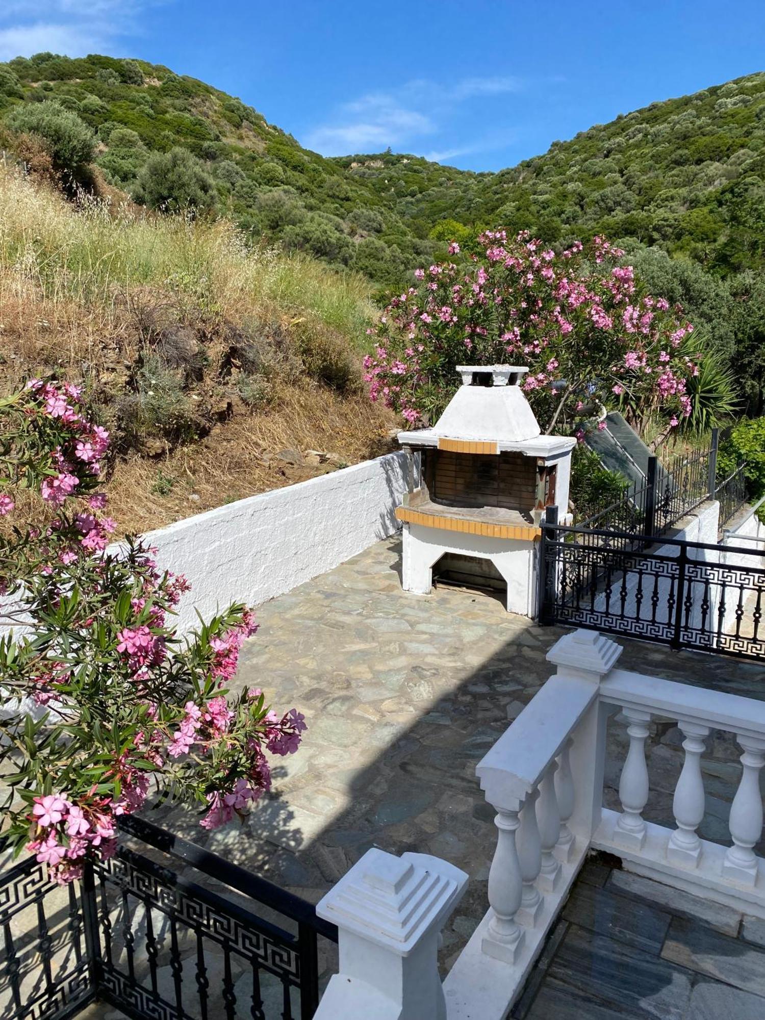 Villa Karras Питагорион Экстерьер фото